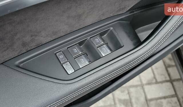 Чорний Ауді E-Tron, об'ємом двигуна 0 л та пробігом 120 тис. км за 33500 $, фото 106 на Automoto.ua
