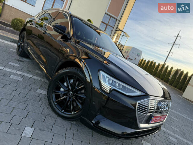 Чорний Ауді E-Tron, об'ємом двигуна 0 л та пробігом 150 тис. км за 25900 $, фото 12 на Automoto.ua