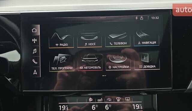 Чорний Ауді E-Tron, об'ємом двигуна 0 л та пробігом 138 тис. км за 29900 $, фото 71 на Automoto.ua