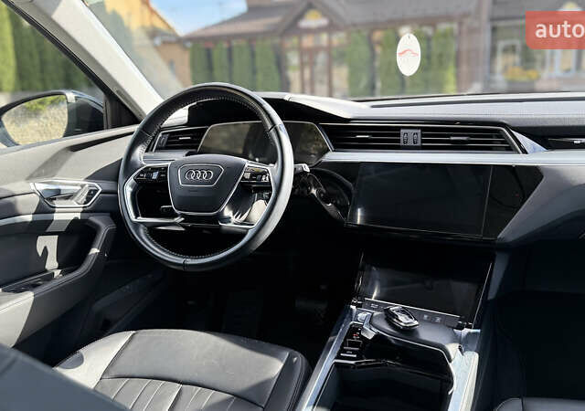 Черный Ауди E-Tron, объемом двигателя 0 л и пробегом 146 тыс. км за 27000 $, фото 30 на Automoto.ua