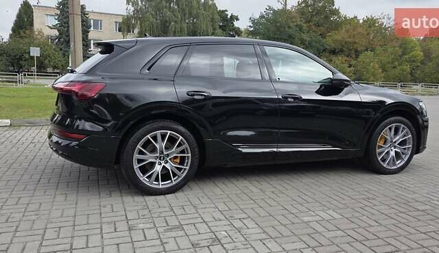 Черный Ауди E-Tron, объемом двигателя 0 л и пробегом 138 тыс. км за 29900 $, фото 18 на Automoto.ua