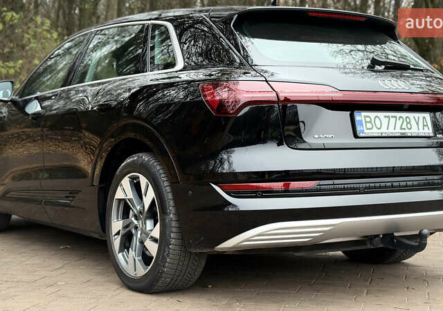 Черный Ауди E-Tron, объемом двигателя 0 л и пробегом 146 тыс. км за 27500 $, фото 8 на Automoto.ua