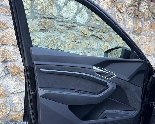 Чорний Ауді E-Tron, об'ємом двигуна 0 л та пробігом 253 тис. км за 24200 $, фото 57 на Automoto.ua
