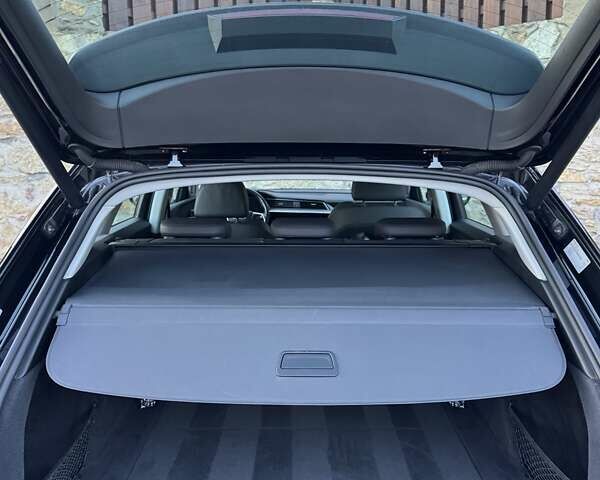 Чорний Ауді E-Tron, об'ємом двигуна 0 л та пробігом 253 тис. км за 24200 $, фото 64 на Automoto.ua