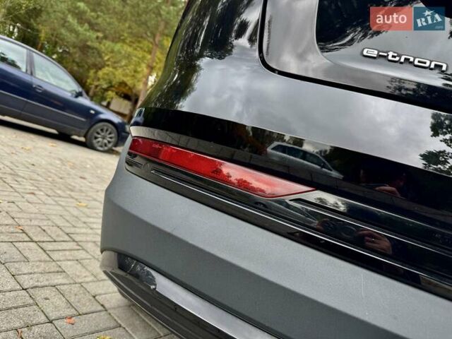 Чорний Ауді E-Tron, об'ємом двигуна 0 л та пробігом 159 тис. км за 24500 $, фото 57 на Automoto.ua