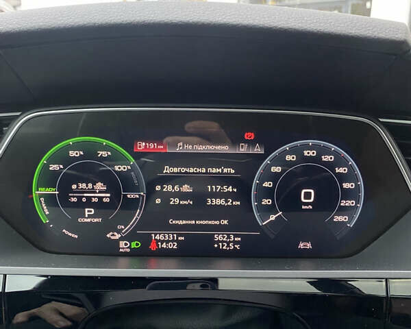 Черный Ауди E-Tron, объемом двигателя 0 л и пробегом 146 тыс. км за 31900 $, фото 14 на Automoto.ua