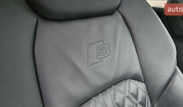 Чорний Ауді E-Tron, об'ємом двигуна 0 л та пробігом 120 тис. км за 33500 $, фото 82 на Automoto.ua