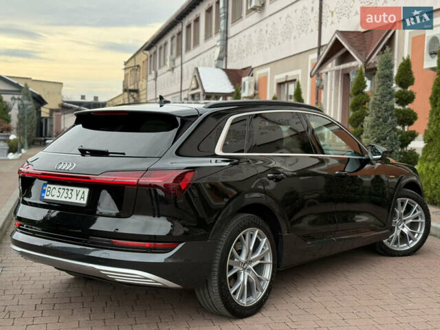 Чорний Ауді E-Tron, об'ємом двигуна 0 л та пробігом 51 тис. км за 31499 $, фото 30 на Automoto.ua