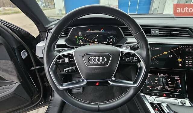 Чорний Ауді E-Tron, об'ємом двигуна 0 л та пробігом 120 тис. км за 33500 $, фото 76 на Automoto.ua