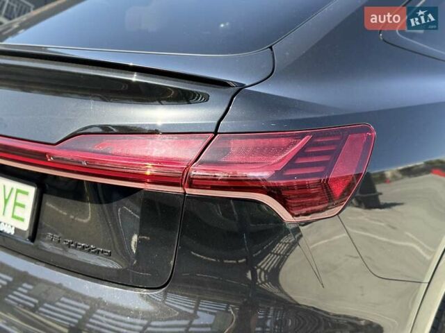 Ауді E-Tron 2020 у Києві на Automoto.ua Чорний Ауді E-Tron, об'ємом двигуна 0 л та пробігом 44 тис. км за 35999 $, фото 33 на Automoto.ua