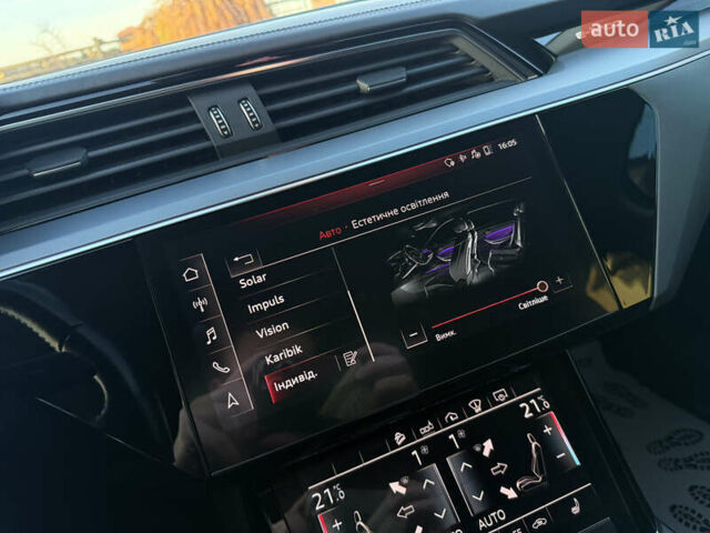 Чорний Ауді E-Tron, об'ємом двигуна 0 л та пробігом 150 тис. км за 26999 $, фото 98 на Automoto.ua