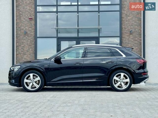 Черный Ауди E-Tron, объемом двигателя 0 л и пробегом 130 тыс. км за 22300 $, фото 12 на Automoto.ua