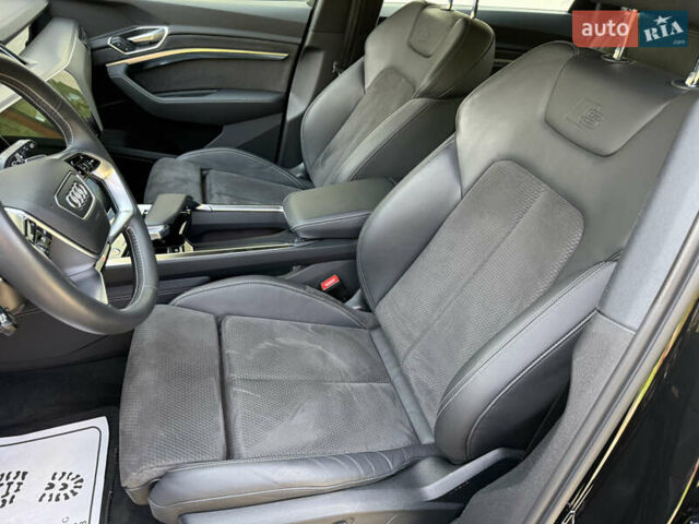 Черный Ауди E-Tron, объемом двигателя 0 л и пробегом 200 тыс. км за 26500 $, фото 19 на Automoto.ua