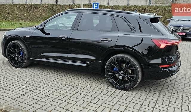 Чорний Ауді E-Tron, об'ємом двигуна 0 л та пробігом 120 тис. км за 33500 $, фото 21 на Automoto.ua