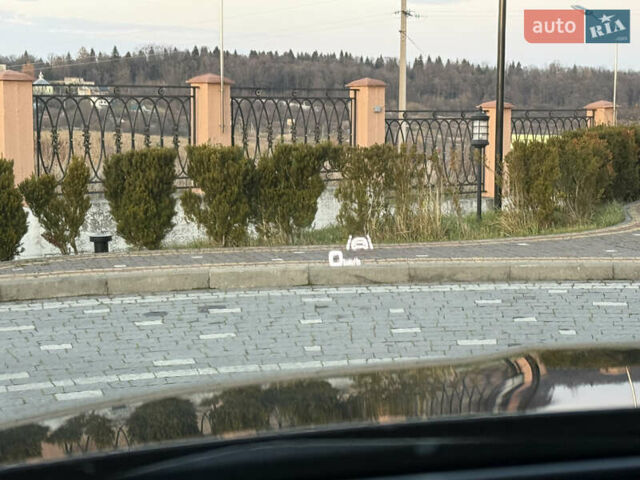 Чорний Ауді E-Tron, об'ємом двигуна 0 л та пробігом 150 тис. км за 26999 $, фото 104 на Automoto.ua