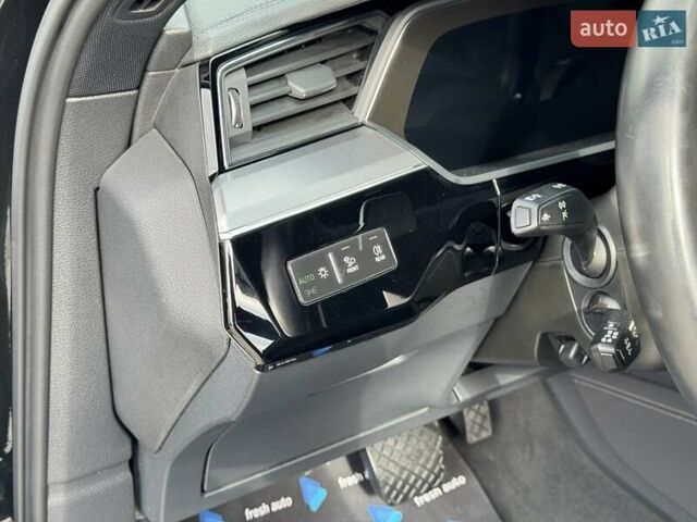 Черный Ауди E-Tron, объемом двигателя 0 л и пробегом 85 тыс. км за 30900 $, фото 16 на Automoto.ua