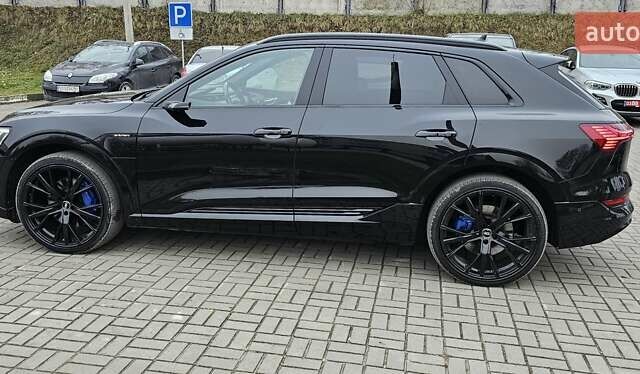 Чорний Ауді E-Tron, об'ємом двигуна 0 л та пробігом 120 тис. км за 33500 $, фото 20 на Automoto.ua