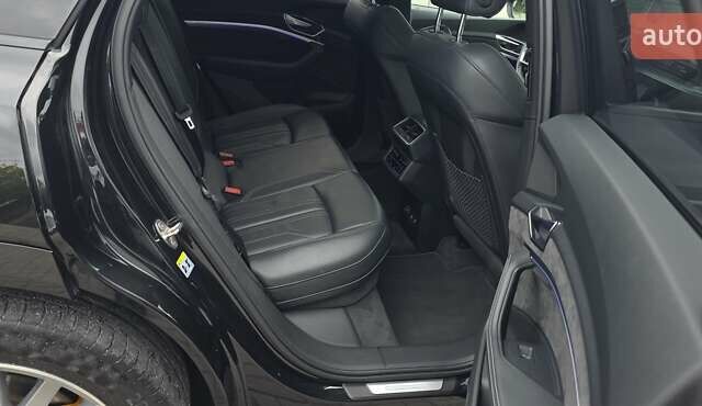 Черный Ауди E-Tron, объемом двигателя 0 л и пробегом 138 тыс. км за 29900 $, фото 60 на Automoto.ua