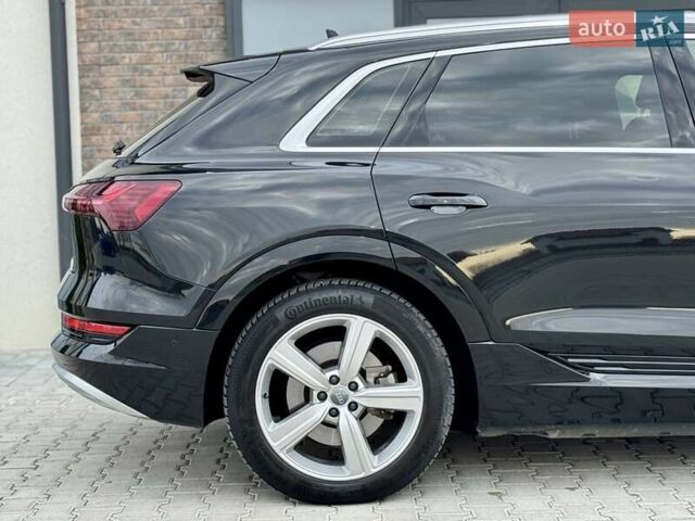 Черный Ауди E-Tron, объемом двигателя 0 л и пробегом 130 тыс. км за 22300 $, фото 30 на Automoto.ua