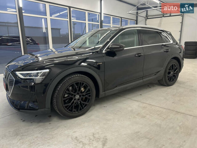 Чорний Ауді E-Tron, об'ємом двигуна 0 л та пробігом 76 тис. км за 31500 $, фото 2 на Automoto.ua