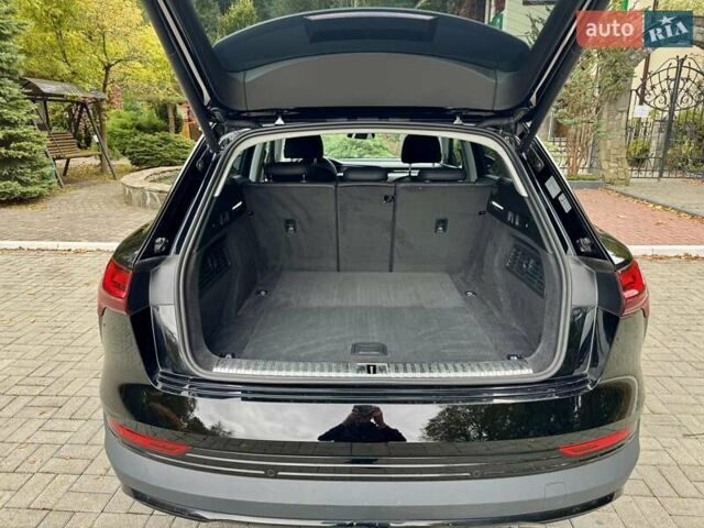 Чорний Ауді E-Tron, об'ємом двигуна 0 л та пробігом 159 тис. км за 24500 $, фото 121 на Automoto.ua