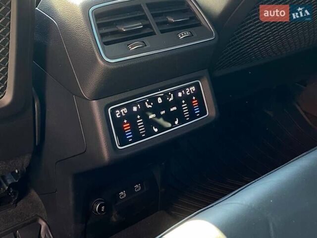 Черный Ауди E-Tron, объемом двигателя 0 л и пробегом 61 тыс. км за 36500 $, фото 23 на Automoto.ua