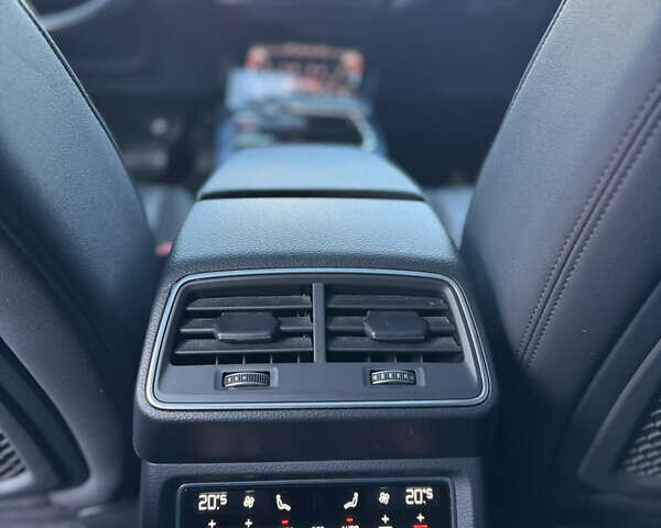 Чорний Ауді E-Tron, об'ємом двигуна 0 л та пробігом 155 тис. км за 29499 $, фото 28 на Automoto.ua