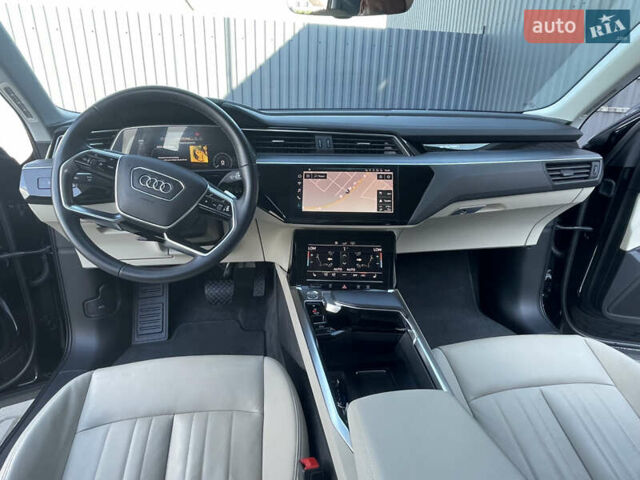 Черный Ауди E-Tron, объемом двигателя 0 л и пробегом 67 тыс. км за 29999 $, фото 6 на Automoto.ua