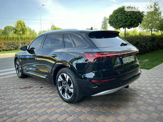 Чорний Ауді E-Tron, об'ємом двигуна 0 л та пробігом 22 тис. км за 39900 $, фото 4 на Automoto.ua