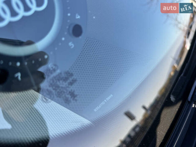 Черный Ауди E-Tron, объемом двигателя 0 л и пробегом 126 тыс. км за 27500 $, фото 28 на Automoto.ua