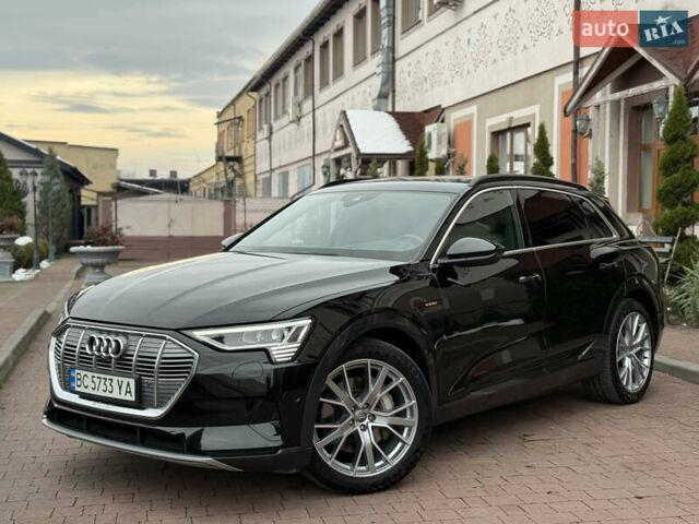 Чорний Ауді E-Tron, об'ємом двигуна 0 л та пробігом 51 тис. км за 31499 $, фото 1 на Automoto.ua