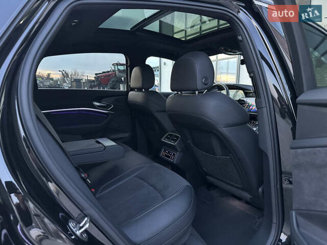 Ауди E-Tron 2020 в Тернополе на Automoto.ua Черный Ауди E-Tron, объемом двигателя 0 л и пробегом 119 тыс. км за 28500 $, фото 56 на Automoto.ua