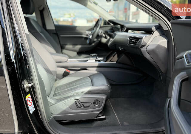 Черный Ауди E-Tron, объемом двигателя 0 л и пробегом 146 тыс. км за 27000 $, фото 19 на Automoto.ua