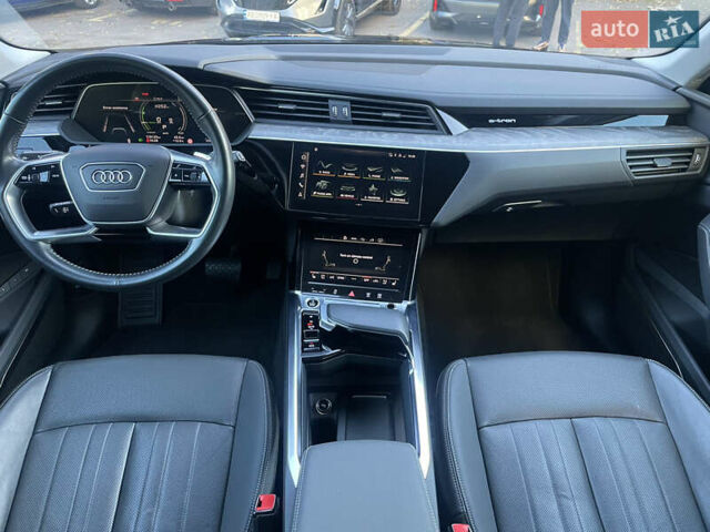 Ауди E-Tron 2020 в Виннице на Automoto.ua Черный Ауди E-Tron, объемом двигателя 0 л и пробегом 119 тыс. км за 28400 $, фото 14 на Automoto.ua
