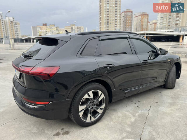 Чорний Ауді E-Tron, об'ємом двигуна 0 л та пробігом 155 тис. км за 30999 $, фото 16 на Automoto.ua