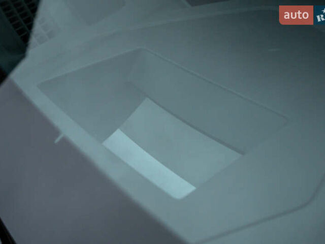 Чорний Ауді E-Tron, об'ємом двигуна 0 л та пробігом 75 тис. км за 29900 $, фото 37 на Automoto.ua