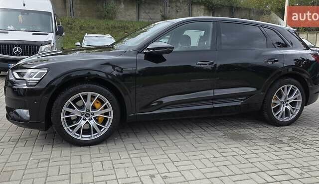 Черный Ауди E-Tron, объемом двигателя 0 л и пробегом 138 тыс. км за 29900 $, фото 3 на Automoto.ua