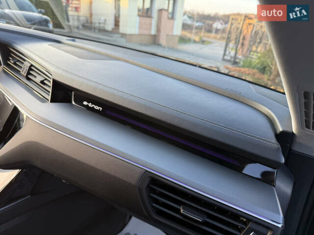 Чорний Ауді E-Tron, об'ємом двигуна 0 л та пробігом 150 тис. км за 26999 $, фото 92 на Automoto.ua