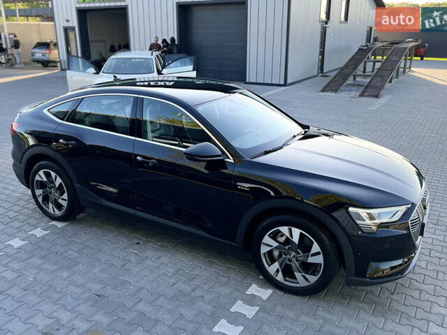 Чорний Ауді E-Tron, об'ємом двигуна 0 л та пробігом 81 тис. км за 26500 $, фото 25 на Automoto.ua