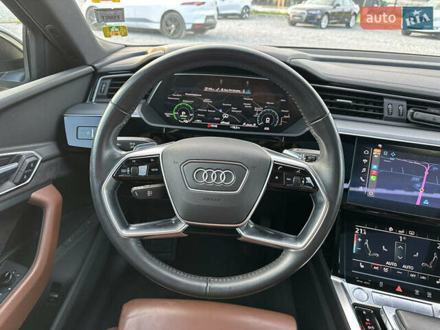 Чорний Ауді E-Tron, об'ємом двигуна 0 л та пробігом 75 тис. км за 31499 $, фото 11 на Automoto.ua