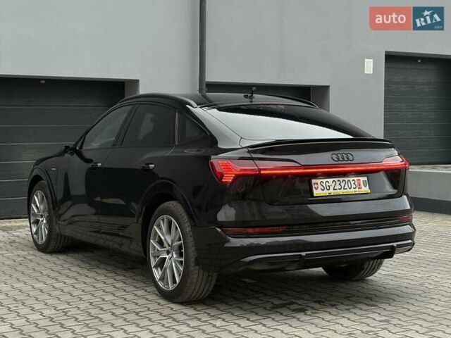 Черный Ауди E-Tron, объемом двигателя 0 л и пробегом 105 тыс. км за 35990 $, фото 8 на Automoto.ua