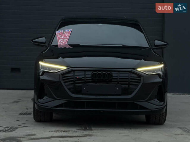 Чорний Ауді E-Tron, об'ємом двигуна 0 л та пробігом 84 тис. км за 36000 $, фото 5 на Automoto.ua