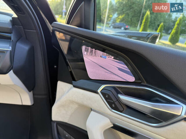 Черный Ауди E-Tron, объемом двигателя 0 л и пробегом 35 тыс. км за 41338 $, фото 21 на Automoto.ua