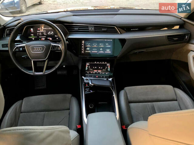 Чорний Ауді E-Tron, об'ємом двигуна 0 л та пробігом 57 тис. км за 41500 $, фото 30 на Automoto.ua
