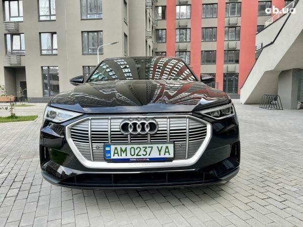 Черный Ауди E-Tron, объемом двигателя 0 л и пробегом 29 тыс. км за 57900 $, фото 1 на Automoto.ua