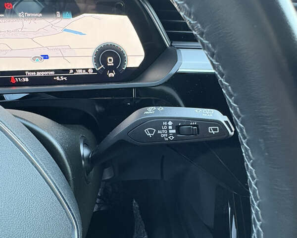 Чорний Ауді E-Tron, об'ємом двигуна 0 л та пробігом 95 тис. км за 36599 $, фото 61 на Automoto.ua