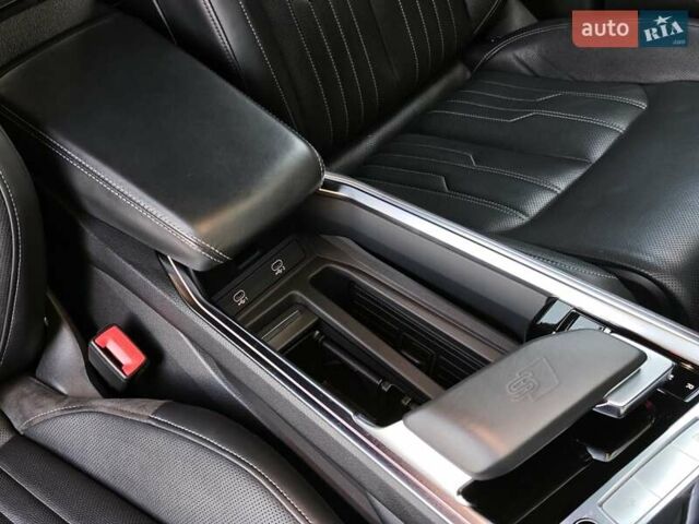 Чорний Ауді E-Tron, об'ємом двигуна 0 л та пробігом 34 тис. км за 49499 $, фото 46 на Automoto.ua