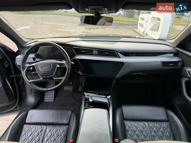 Черный Ауди E-Tron, объемом двигателя 0 л и пробегом 71 тыс. км за 38470 $, фото 27 на Automoto.ua