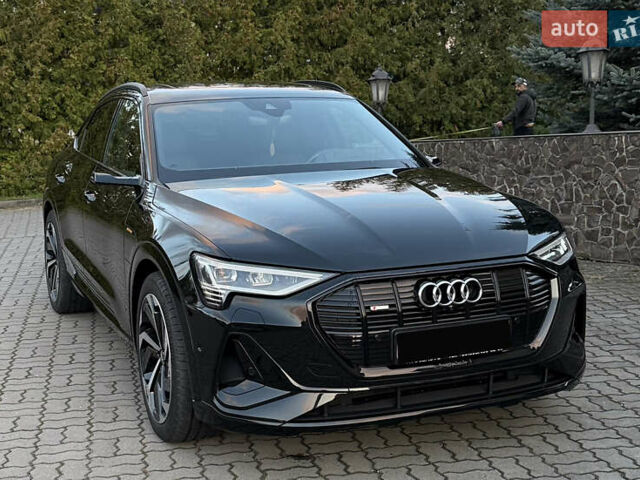 Черный Ауди E-Tron, объемом двигателя 0 л и пробегом 50 тыс. км за 44000 $, фото 78 на Automoto.ua