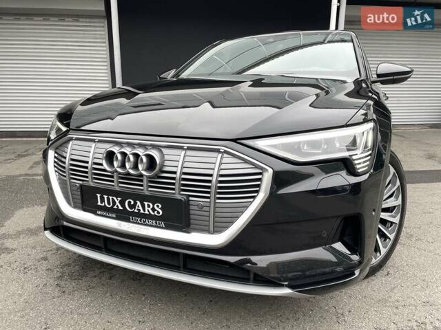 Черный Ауди E-Tron, объемом двигателя 0 л и пробегом 66 тыс. км за 41900 $, фото 13 на Automoto.ua